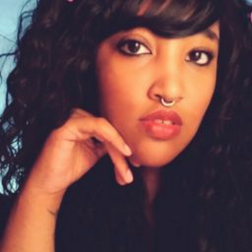 Meet your Posher, Mallory